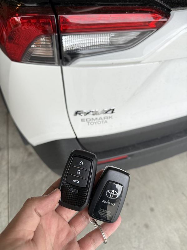 Toyota RAV4 smart key and replacement fob programmed at the vehicle